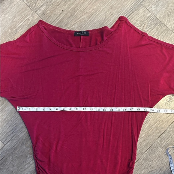 Women's Wine colored Dolman Sleeve Tunic Top with Side Ruching Size M - Picture 4 of 7
